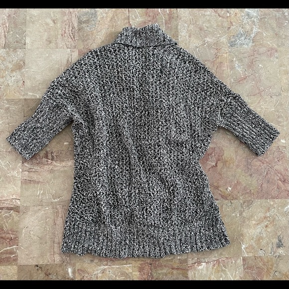 Express Cardigan Sweater Medium Black & White - Picture 3 of 4